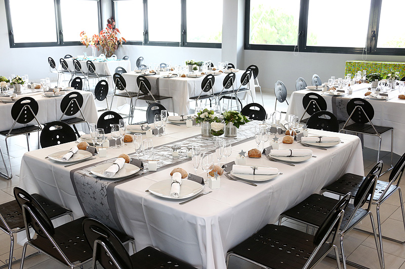 The reception hall during a regional meal at Domaine Vayssette